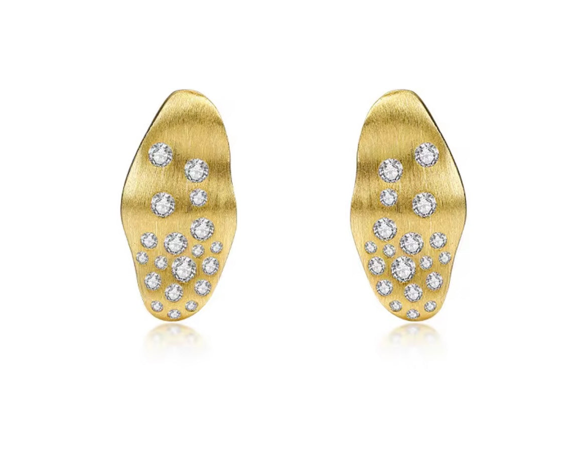 Golden pebbles Studs